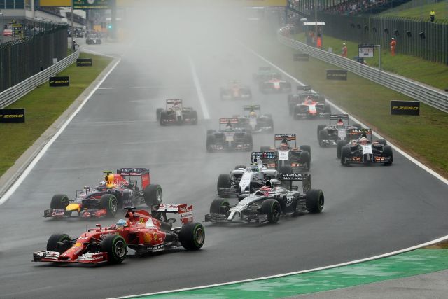 2014_hungarian_f1_gp_02_alonso_01-0728.jpg (43.81 Kb)