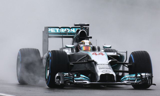 9761_lewis-hamilton-014.jpg (29.72 Kb)